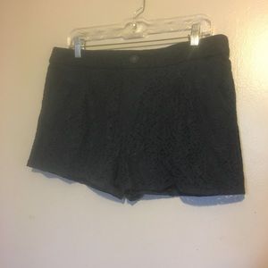 🥳NWT I Love H•81 Navy Lace Shorts